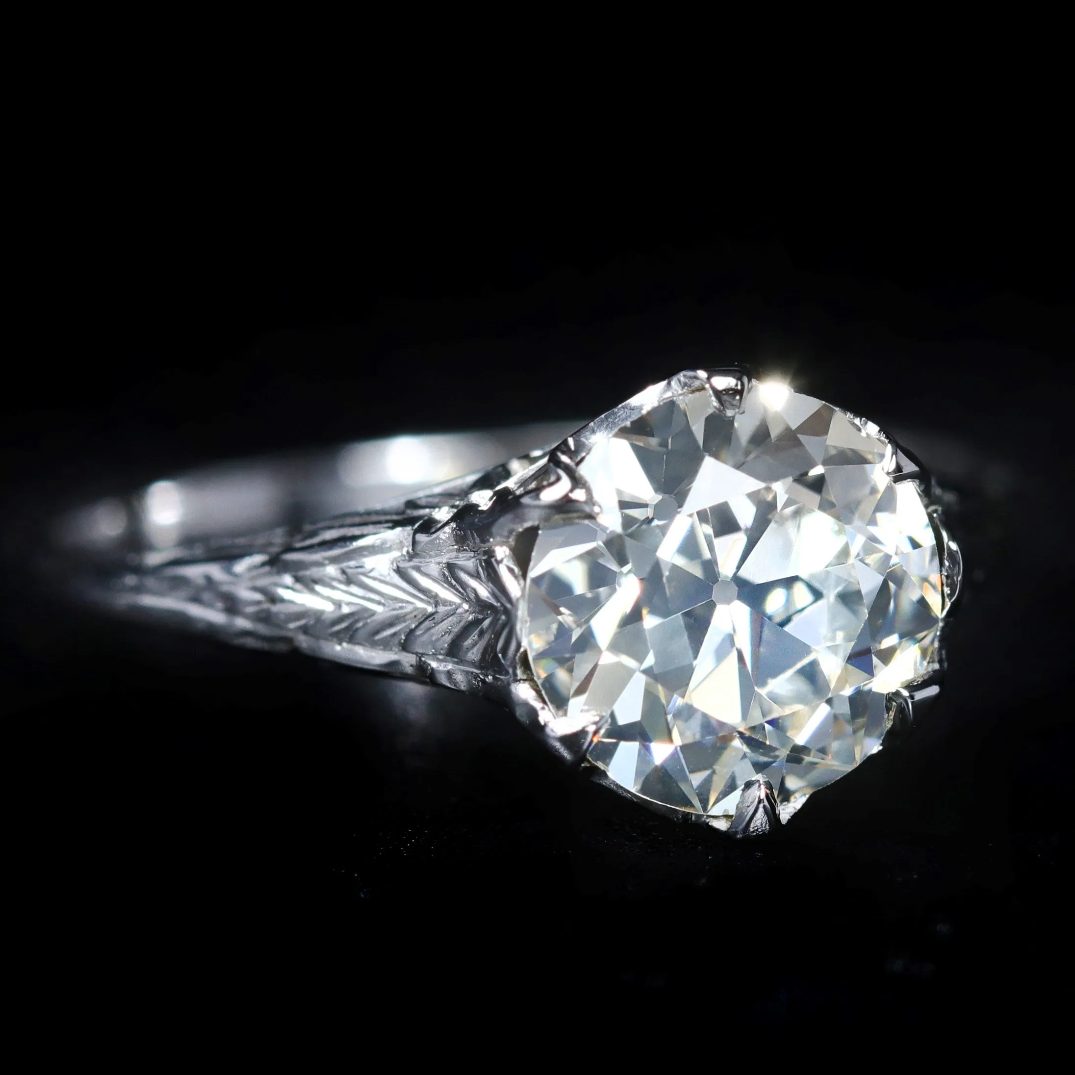 Art Deco 18k White Gold 2.50 Carat Old European Cut Diamond Engagement Ring