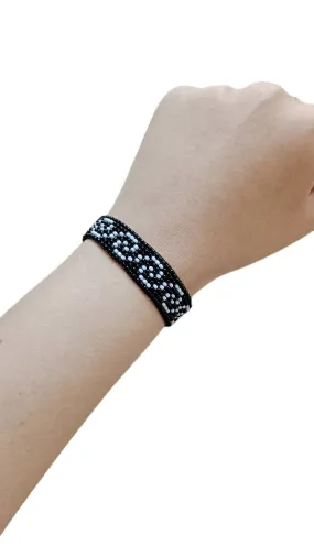 Glow By Rula Akhdar Handmade For Women Spiral Bead Bracelet