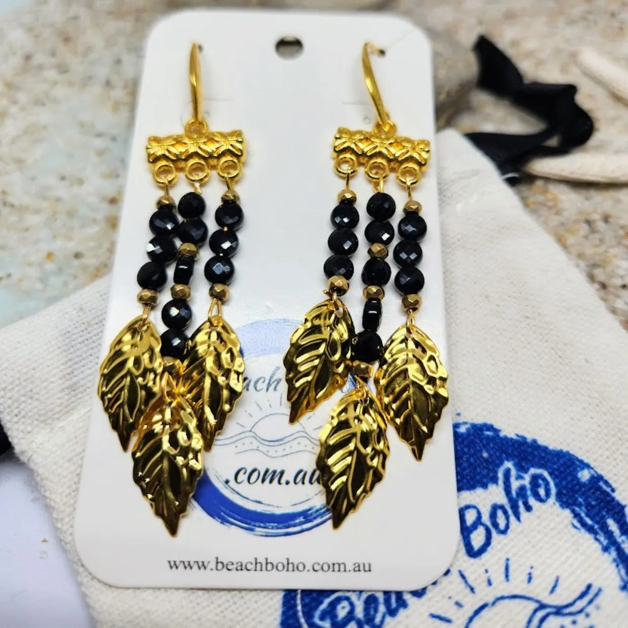 GOLDEN LEAVES - ONYX DANGLE HOOK EARRINGS