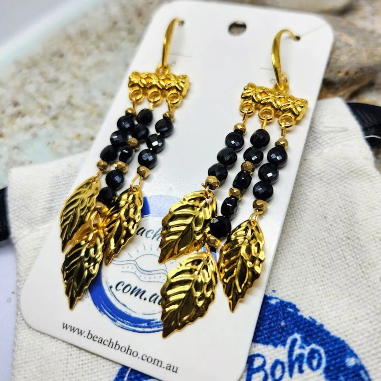 GOLDEN LEAVES - ONYX DANGLE HOOK EARRINGS