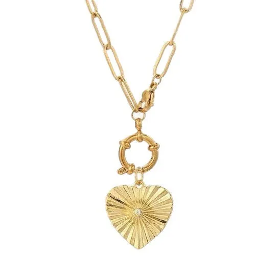 Heart Eye Necklace Gold