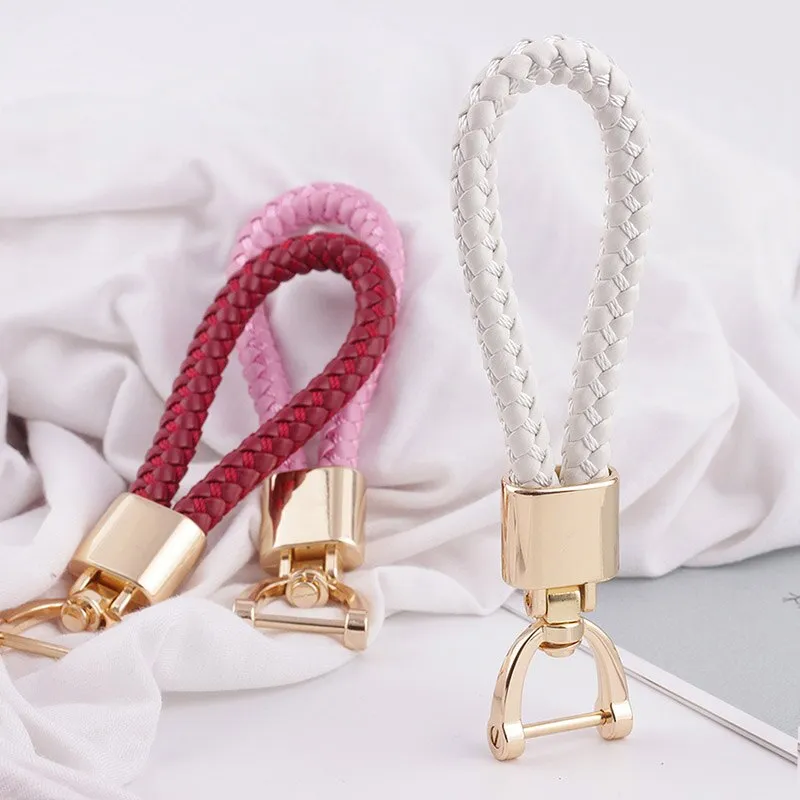 High-Grade Luxury Car Key Chain 360 Degree Rotating Horseshoe Buckle Hand Woven Leather Men Women Key Rings Holder
