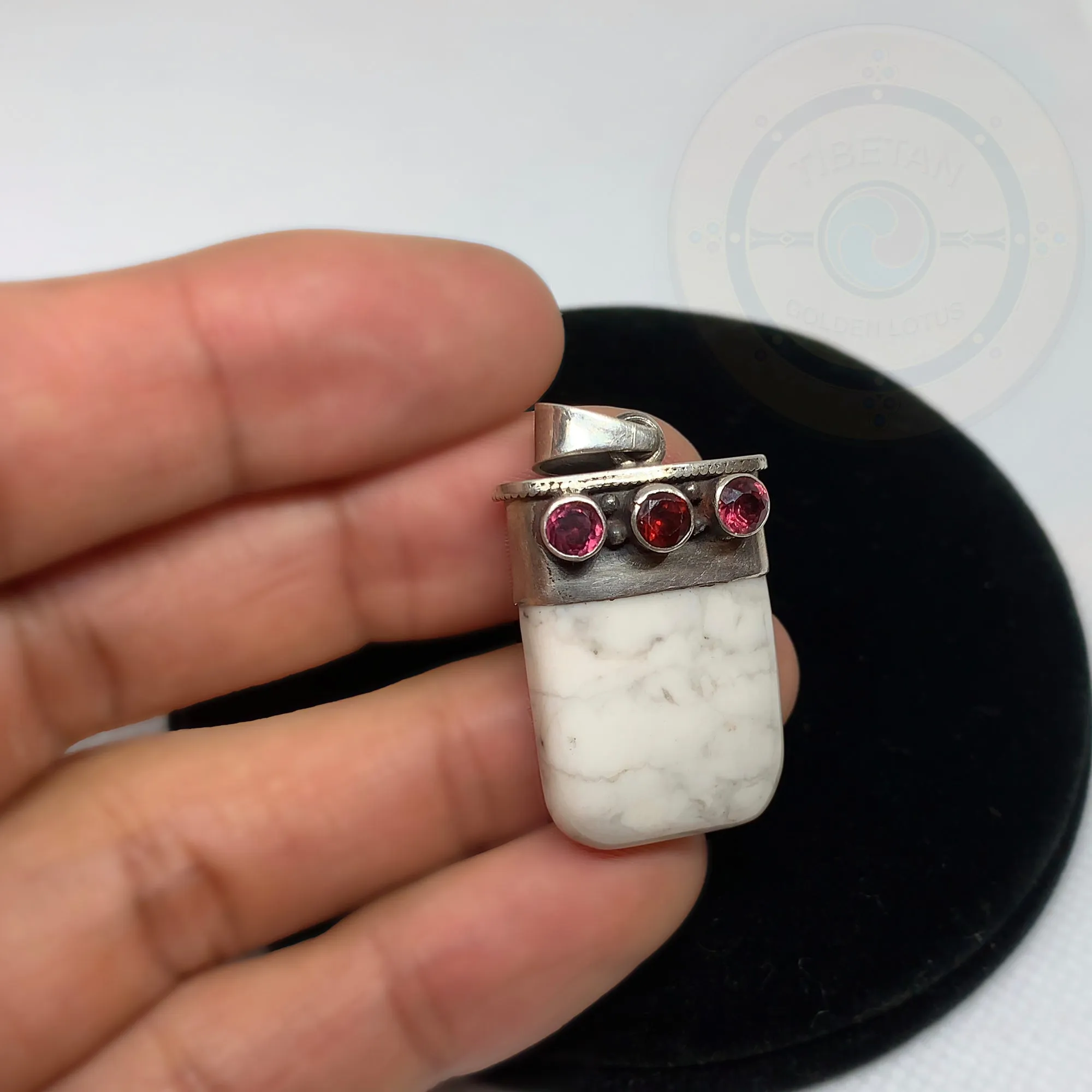 Natural White Buffalo Agate Pendant Necklace