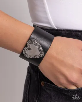 Paparazzi Bracelet ~ Decorated Debut