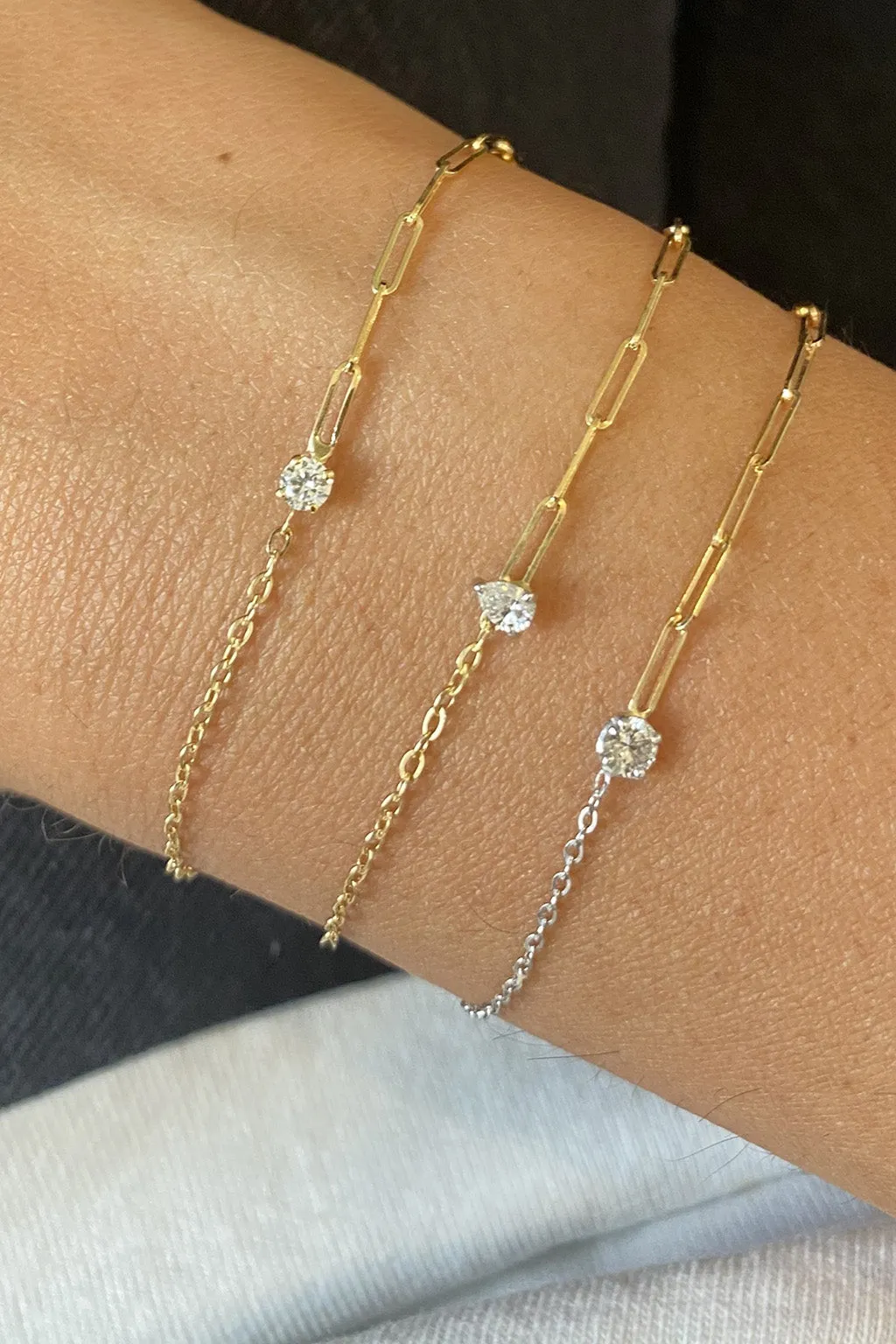 PETITE SOLITAIRE DIAMOND AND 18K YELLOW GOLD MIXED CHAIN BRACELET