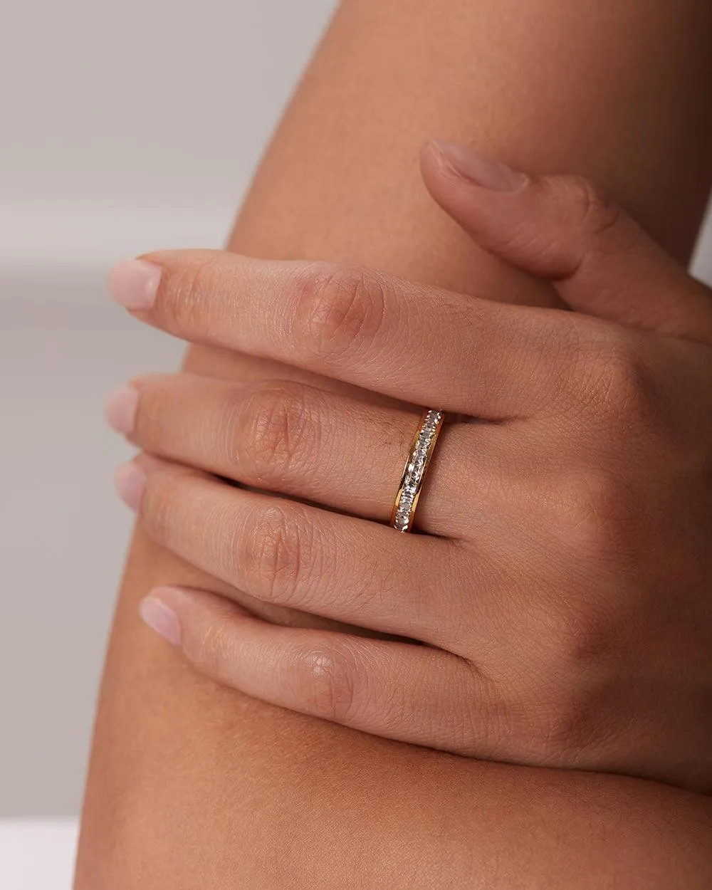 Single Layered Zircon Ring