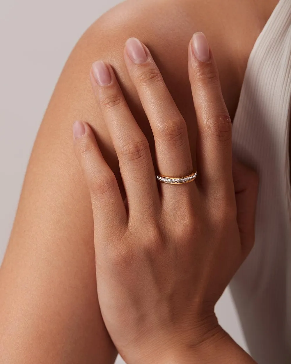 Single Layered Zircon Ring