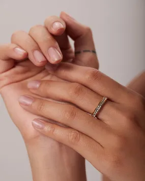 Single Layered Zircon Ring