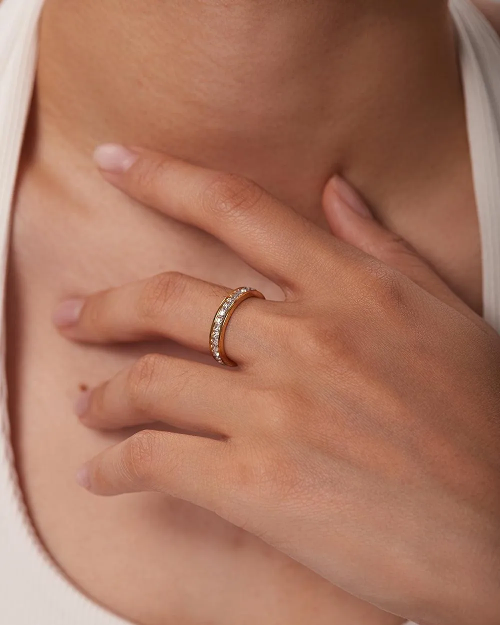 Single Layered Zircon Ring