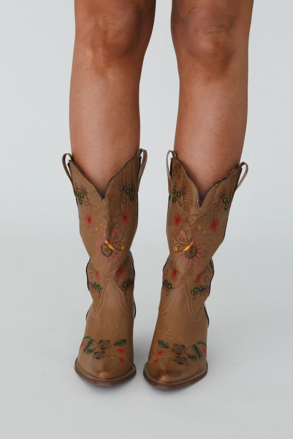 Sunset Saddle Floral Boots - Tan