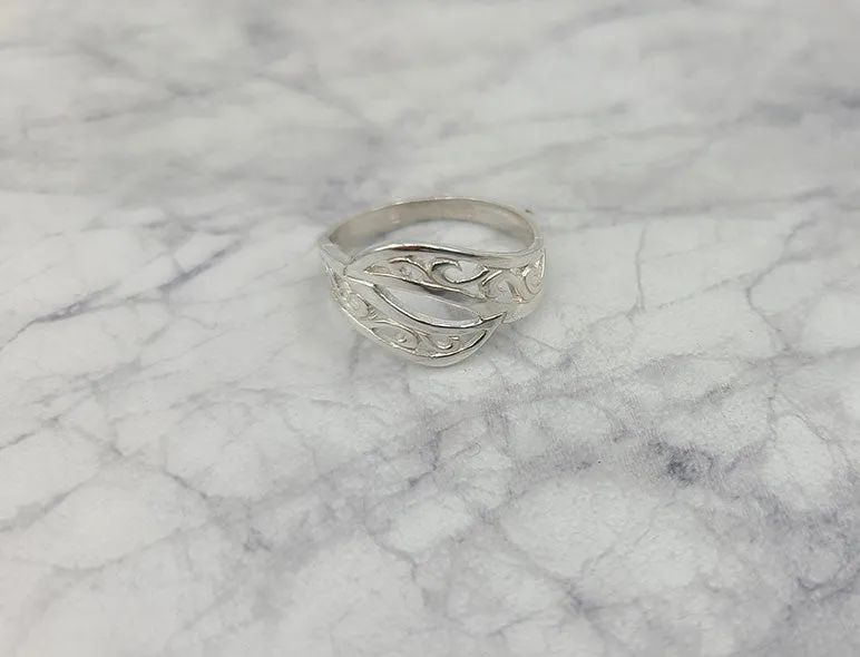 Swirls Ring