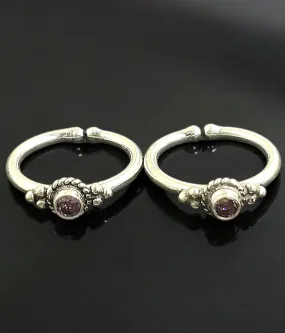 The Yakshi Silver Gemstone Toe-Rings (White)