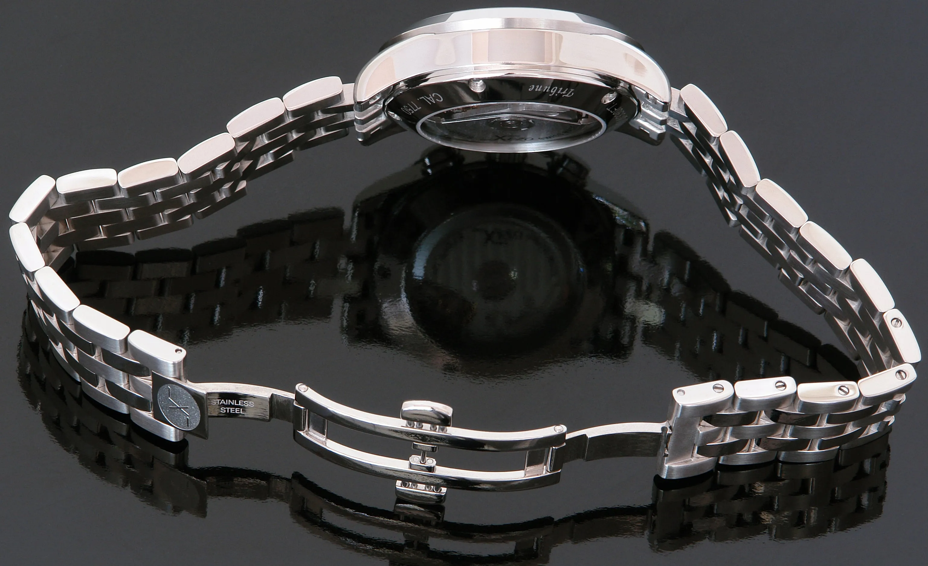 Tribune Chronograph B