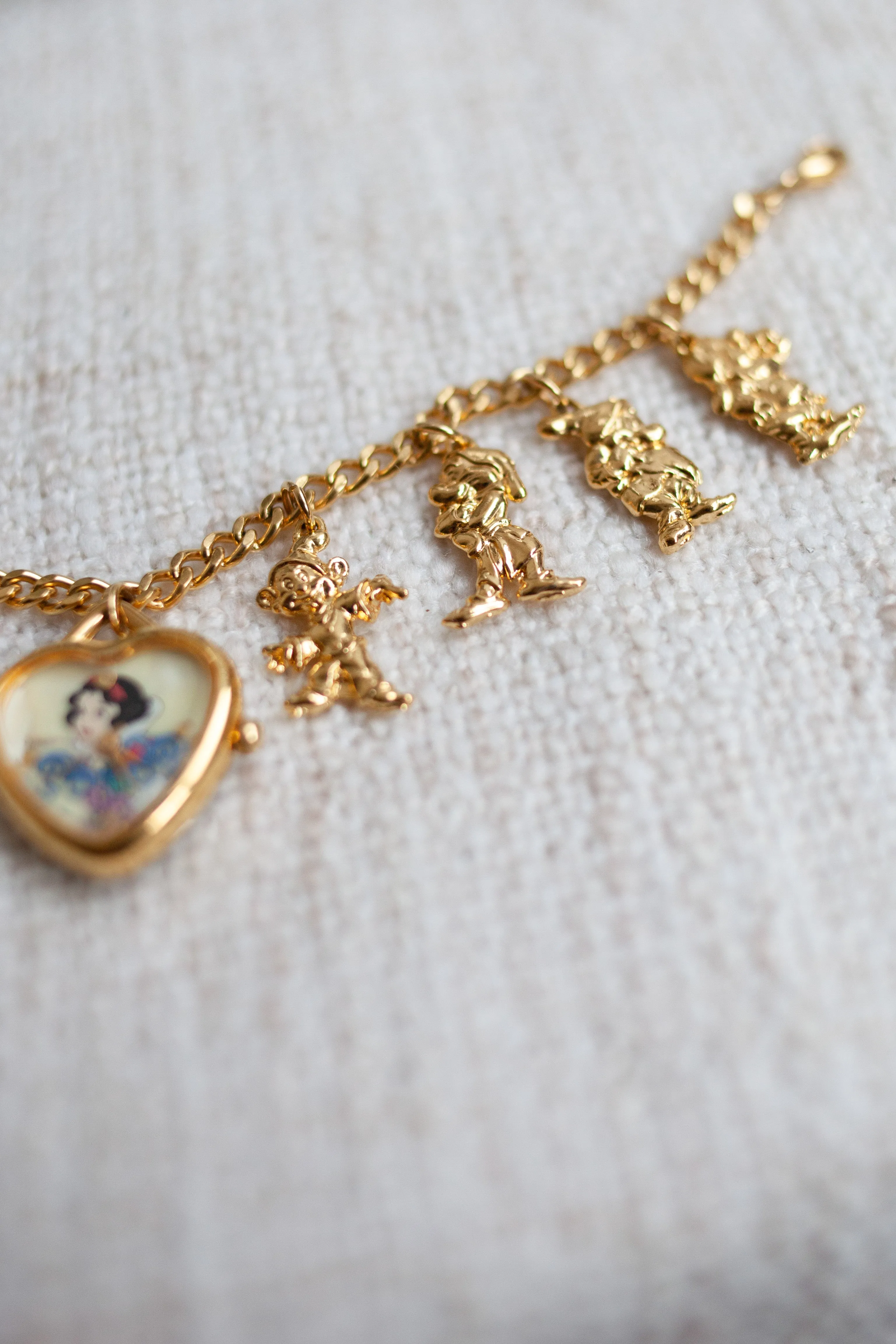 True Vintage: Snow White Charm Bracelet