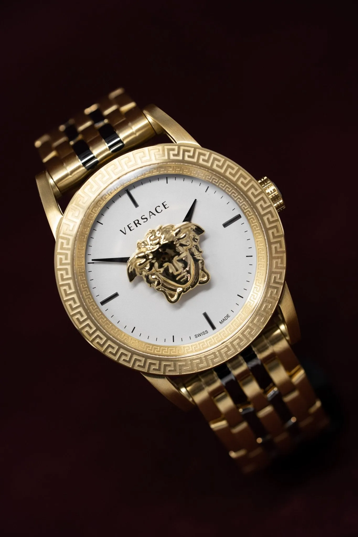 Versace Men's Watch Palazzo Empire 43mm Gold Bracelet VERD00418