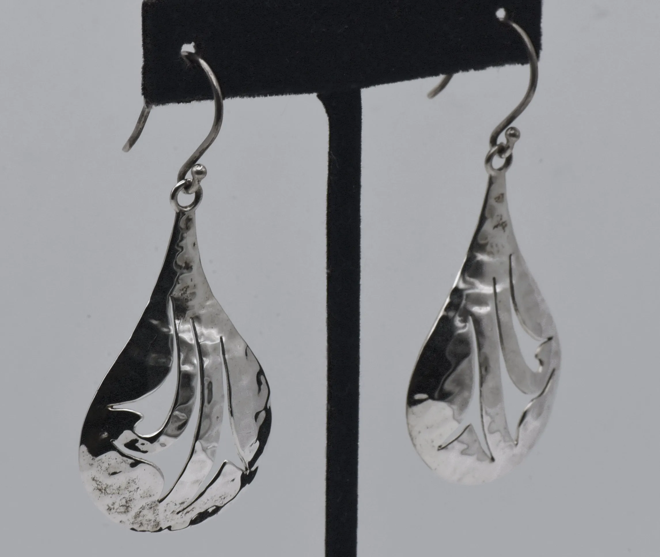 Vintage Sterling Silver Hammered Texture Teardrop Earrings