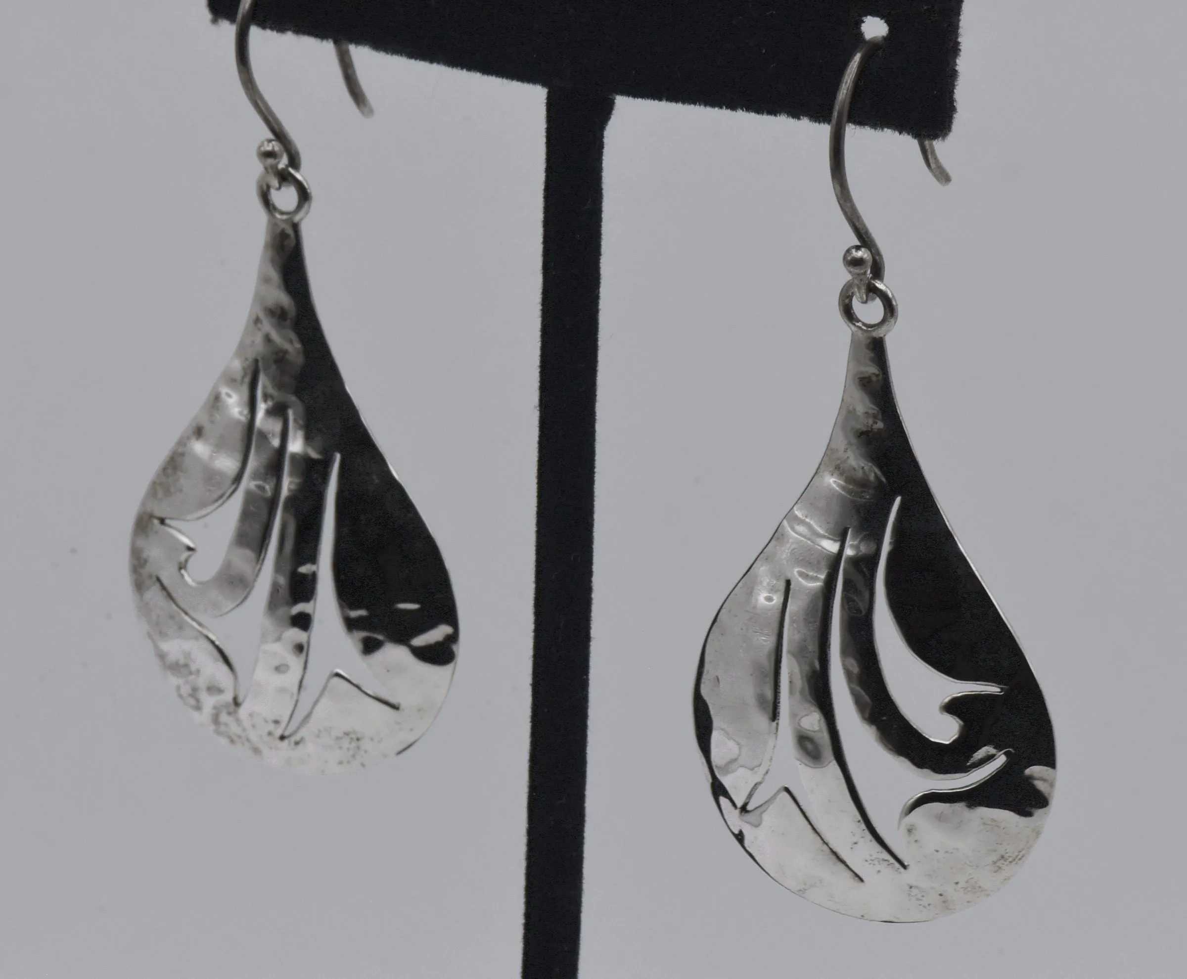 Vintage Sterling Silver Hammered Texture Teardrop Earrings