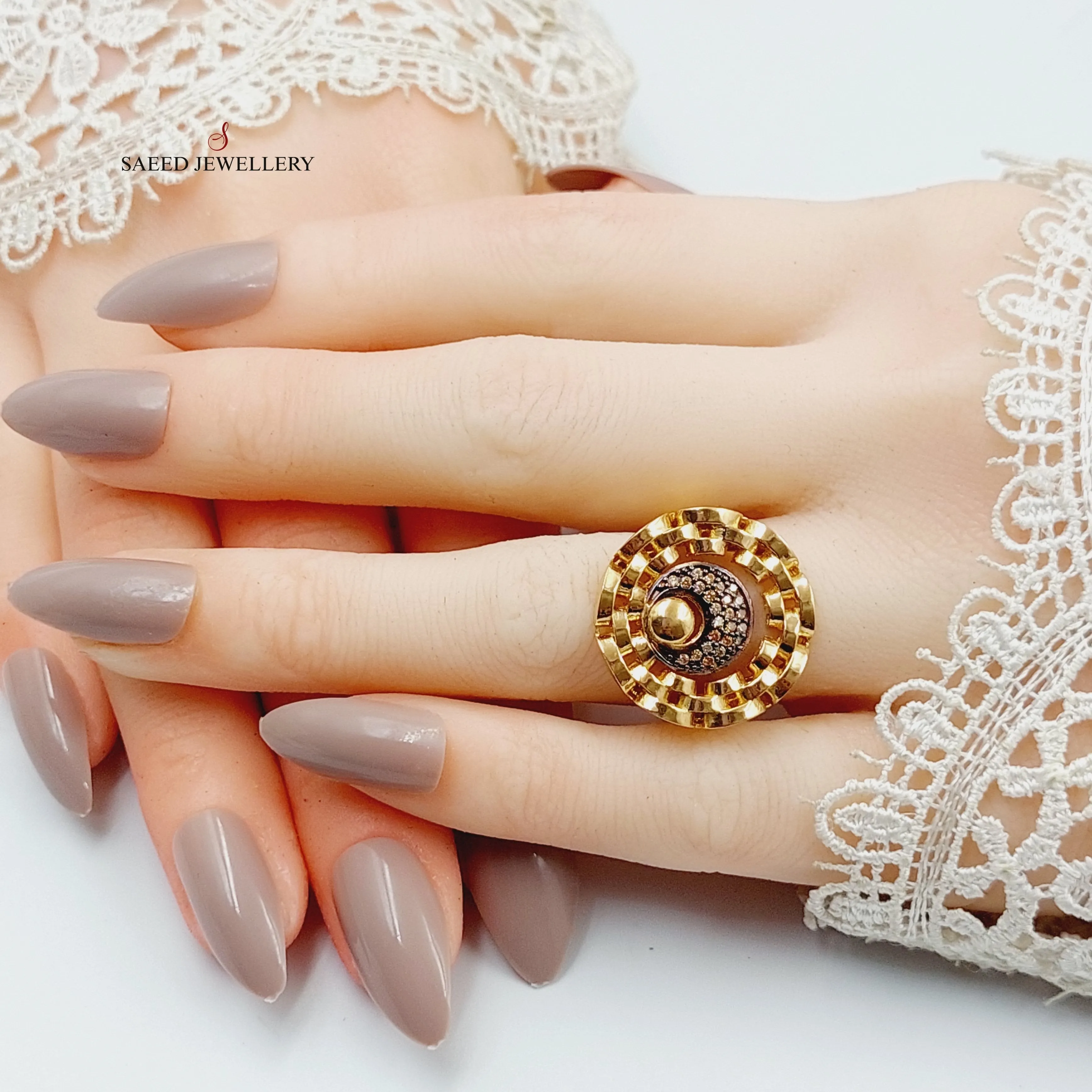 Zircon Studded Moon Ring